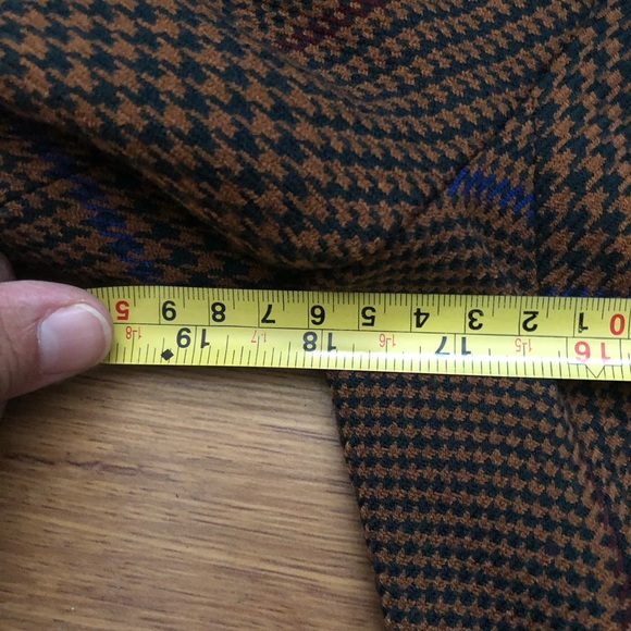 Vintage Plaid Blazer - Picture 6 of 12